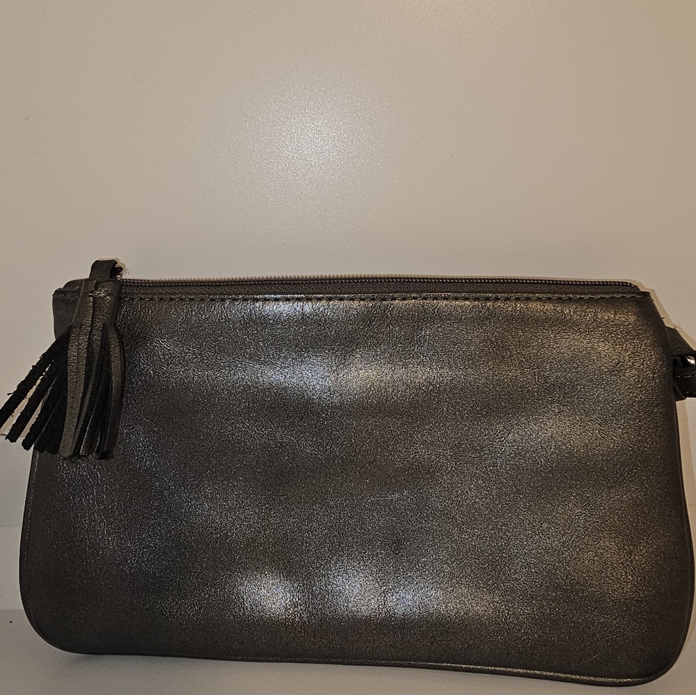 Ann Taylor Loft Metallic Gray Leather Clutch with Wristlet EUC - Picture 5 of 6